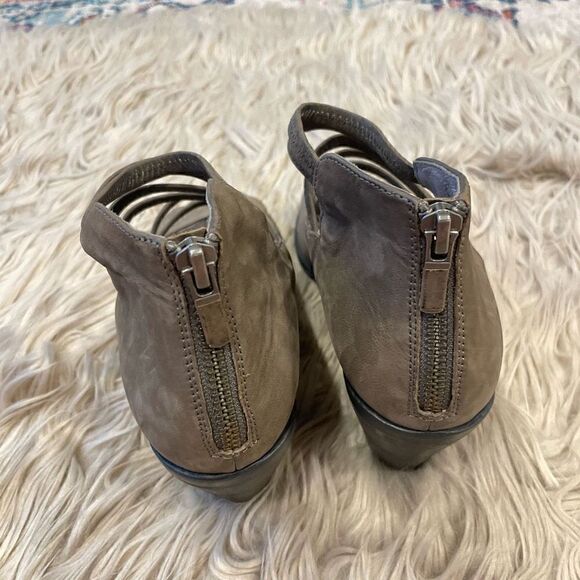 Eileen Fisher strappy peeptoe booties size 7 - Picture 9 of 10
